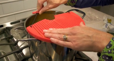 Praktikus állítható tésztaszűrő edényekre