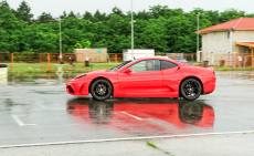 Ferrari F430 Replica élményvezetés a Kakucs Ringen 3, 6, 8 vagy 12 körön át