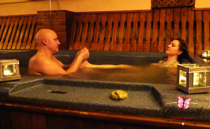 Szüless újjá 60 perc exkluzív teljes testre szóló, illóolajos vízi masszázs, jacuzzi-ban, Oktogonnál