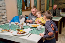 Őszi-tavaszi kikapcsolódás a Magas-Tátrában! 3 nap/2 éj 2 fő+2 gyerek részére, a Vila Borievkában***