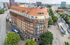 3 nap/2 éjszaka Hamburgban 2 fő és akár 2 gyermek részére reggelivel választható A&O Hotelben