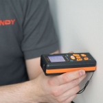 Digitális, smart távolságmérő bluetooth kapcsolattal