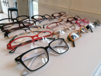 Szemüveg készítése látásellenőrzéssel, divatos kerettel +lencsével, tokkal - Szép kártyával!