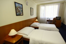 Top Hotel Prága**** 3 nap/2 éjszaka, félpanzióval, korlátlan wellness-szel 2 főre