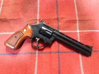 65 lövéses csomag 13 különleges fegyverrel, a belvárosban! MOST lelőttük neked az árakat!