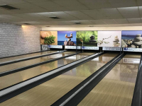 Családi kiruccanás! 2 óra bowling 2 felnőtt és 2 gyermek részére laktató családi vegyestállal!