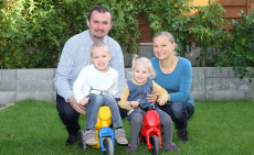 Anyák Napjára lepd meg párodat, anyukádat, nagymamádat vírusveszély-mentes családi fotózással