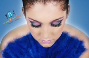 Elragadó 4D pilla, ajándék Swarovski kővel! Mesés alkalmi tekintet mindössze 3.490 Ft-ért!