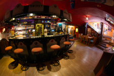 2 óra biliárd ajándék tál nachossal sajt- vagy salsa szósszal