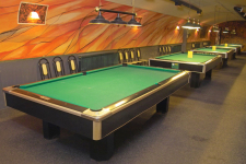 2 óra biliárd ajándék tál nachossal sajt- vagy salsa szósszal