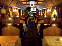 2 személyes Vagon bőségtál minőségi borral és pálinkával egy különleges étteremben, a Délinél