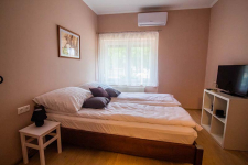 Szállás Gyulán: 8 nap / 7 éjszaka 2 felnőtt + 1 gyermek részére a Fészek Apartmanházban