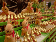 Húsvét előtti bevásárlási lehetőség Parndorfban, az Outlet Centerben és Kittseeben a csokoládégyárba