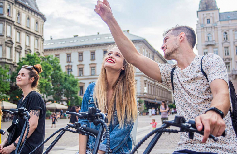 Romantikus naplemente-nézés a Gellért hegyen 2 fő részére, LUNA E-Scooterrel