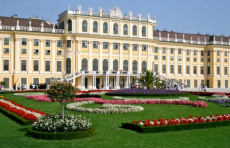 Buszos utazás Bécsbe: Húsvét a Schönbrunnban