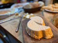 Kézműves klub: házi sajt, kenyér, kovász, vaj, joghurt készítés
