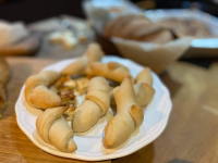 Kézműves klub: házi sajt, kenyér, kovász, vaj, joghurt készítés