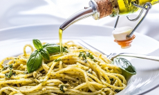 Mediterrán olíva- és borkóstolóval összekötött főzőkurzus és vacsora program