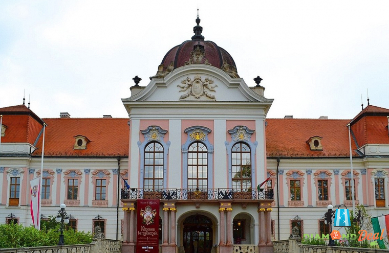 Buszos kirándulás: Vácrátót - Gödöllő - Máriabesenyő