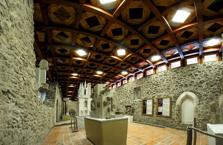 Buszos utazás - Pécsvárad és az ismeretlen Pécs