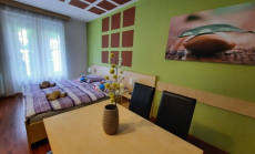 3 nap/2 éj, vagy 4 nap/3 éj 2 főnek szauna-használattal a Zöld Béka Sport Utcai Apartmanok I-II.-ben