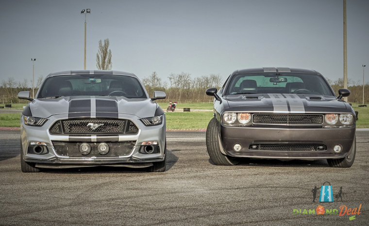 Dodge Challenger vagy Mustang élményvezetés közúton. Próbálj ki forgalomban egy igazi izomautót!