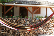 3 nap/2 éjszaka 2 fő részére félpanziós ellátással a Vértes hegység lábánál Száron az Élni Jó Házban