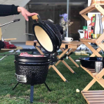 Mini kamado grill