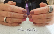 Géllakkozás gépi manikűrözéssel, 1-1 köröm díszítésével, Újpesten