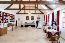 Buszos kirándulás: Hegykő - Sá-Ra Termál, Pálinkaház és Csipkeház