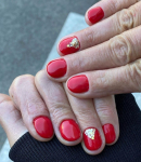 Kezd a nyarat tartós és esztétikus körmökkel: Erősített gél lakkozás manikűrrel a XIII. kerületben