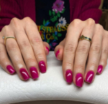 Kezd a nyarat tartós és esztétikus körmökkel: Erősített gél lakkozás manikűrrel a XIII. kerületben