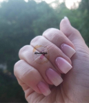 Babyboomer zselés műköröm építés (M méretig) 2 ujj díszítésével