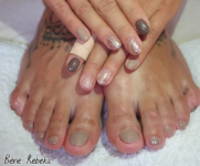 Gél lakkozás kézre és lábra, manikűrrel, a IV. kerületben Újpesten