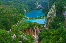 Csodáld meg a Plitvicei tavak varázsát buszos utazás keretin belül!