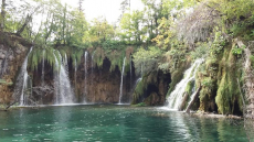 Csodáld meg a Plitvicei tavak varázsát buszos utazás keretin belül!